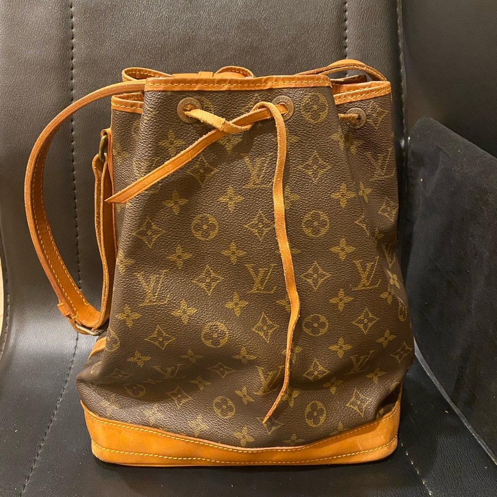 SOLD ❤️CLEARANCE ❤️Louis Vuitton monograms Noe GM